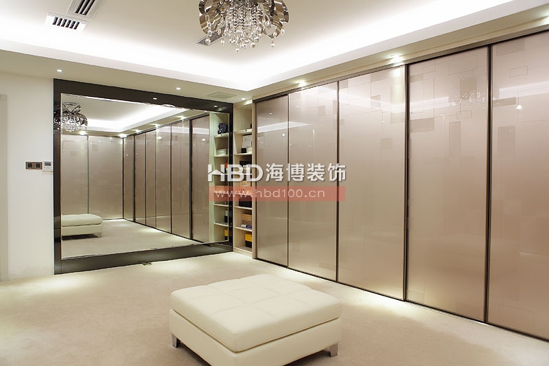 別墅豪宅裝修設(shè)計(jì),衣帽間裝修設(shè)計(jì).jpg 別墅豪宅裝修設(shè)計(jì),衣帽間裝修設(shè)計(jì).jpg