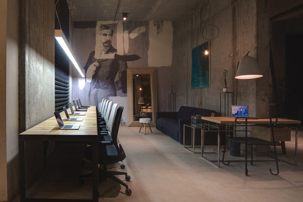 工業(yè)風裝修設計,辦公室設計,廣州裝飾公司,環(huán)保辦公室裝修.jpg 工業(yè)風裝修設計,辦公室設計,廣州裝飾公司,環(huán)保辦公室裝修.jpg