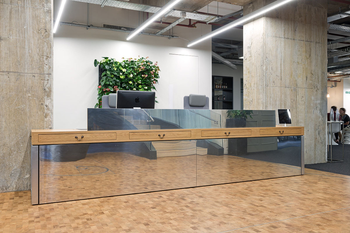 工業(yè)風(fēng)辦公室裝修設(shè)計(jì),開放式辦公室設(shè)計(jì),廣州裝飾公司,海博裝飾.jpg 工業(yè)風(fēng)辦公室裝修設(shè)計(jì),開放式辦公室設(shè)計(jì),廣州裝飾公司,海博裝飾.jpg