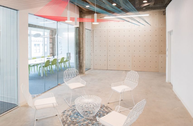 辦公室裝修設(shè)計,廣州辦公室裝修,辦公室設(shè)計風格,廣州裝飾公司.jpg 辦公室裝修設(shè)計,廣州辦公室裝修,辦公室設(shè)計風格,廣州裝飾公司.jpg