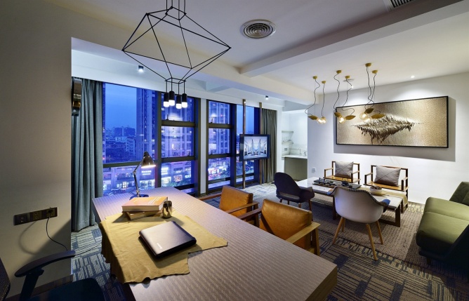 具有設計感的辦公室裝修.jpg 具有設計感的辦公室裝修.jpg