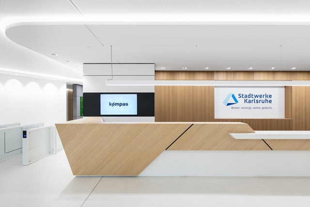 廣州辦公室裝修logo墻設(shè)計.jpg 廣州辦公室裝修logo墻設(shè)計.jpg