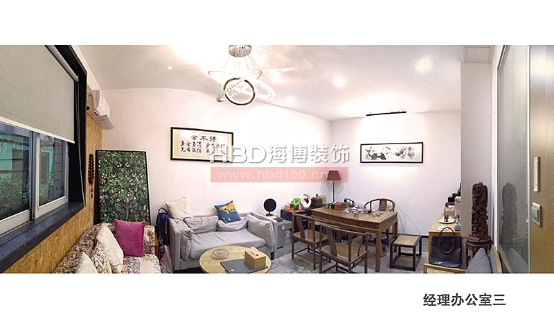 現(xiàn)代簡約辦公室裝修設計.jpg 現(xiàn)代簡約辦公室裝修設計.jpg